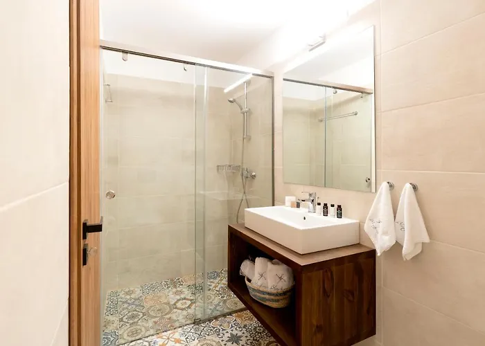 Aparthotel Blue Jasmine 4*