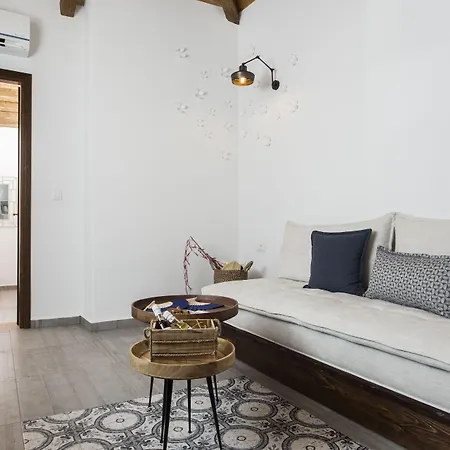 Blue Jasmine Apartahotel