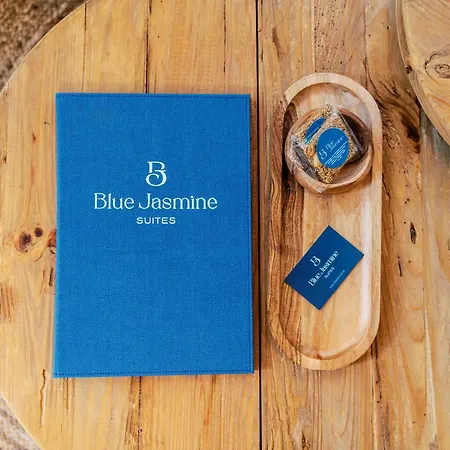 Blue Jasmine 4*
