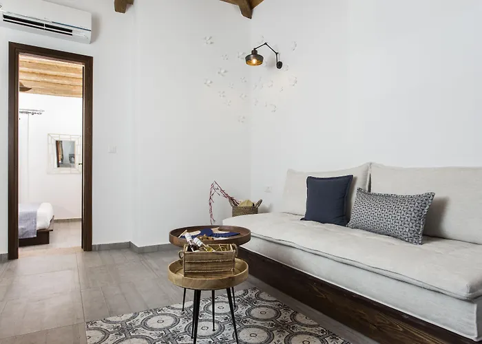 Blue Jasmine Aparthotel